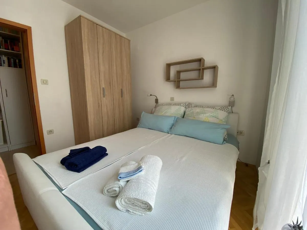 Molnar Διαμέρισμα Premantura 0*,  Κροατία